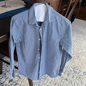 Vineyard vine button-down collared shirt